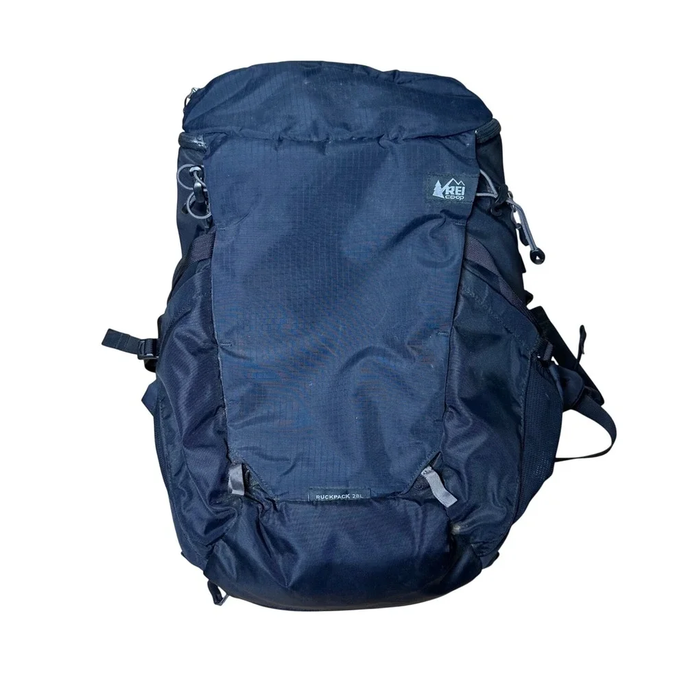 REI Co-op Rucksack 28L Backpack Black Ripstop Hiking Daypack Travel Bag